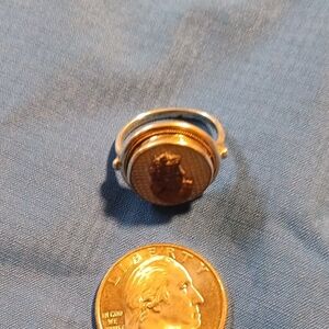 Elegant Gold and Silver Women's Ring